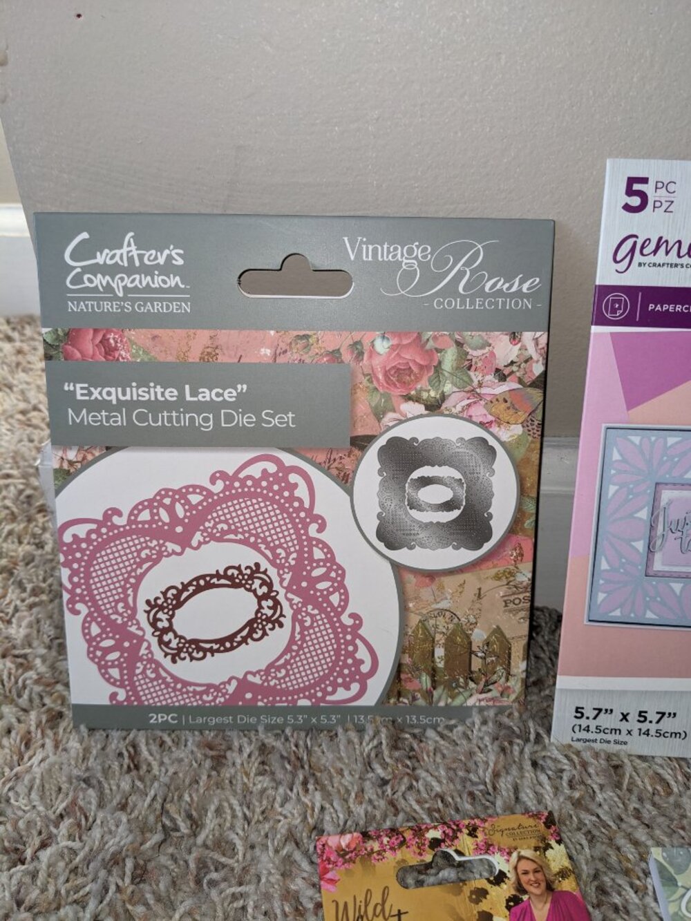 **Moving Sale** Paper Crafting - Die Cutting Bundle NWT - Picture 2 of 14